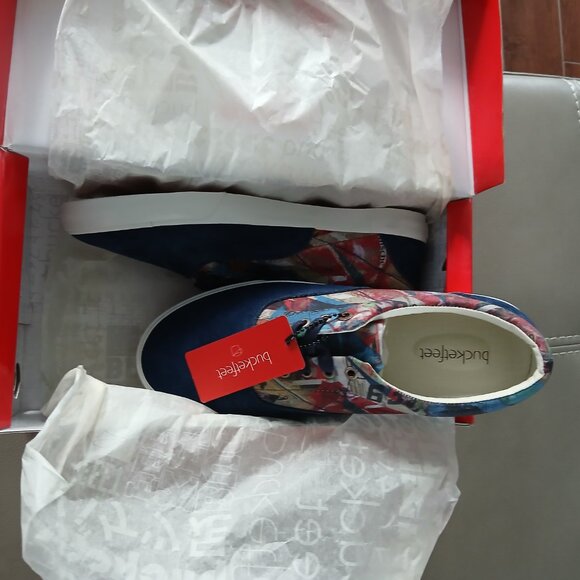 Bucketfeet - Four Walls - Designer Lex Nico - Brand New w/tags - Picture 4 of 6